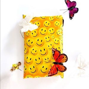 50 Happy Face Poly Mailers 10x13